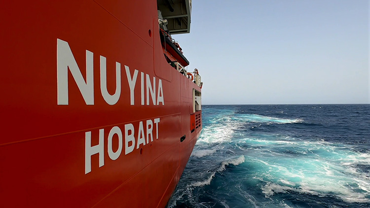 Nuyina at sea (Photo: Pete Harmsen/AAD)
