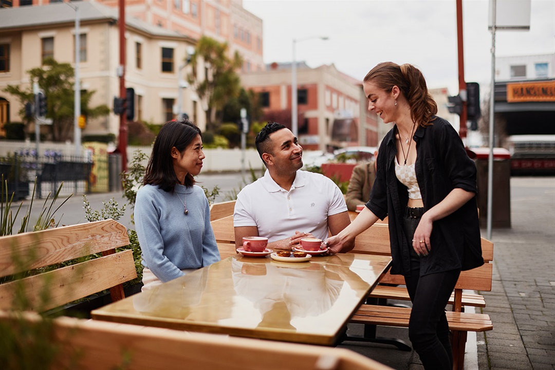 Street-side-Dining-v2.jpg