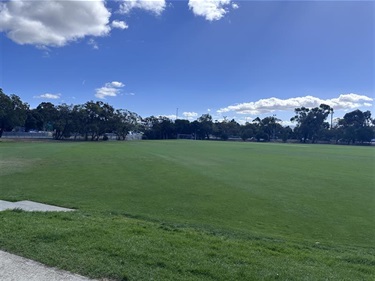 Queens Walk Oval