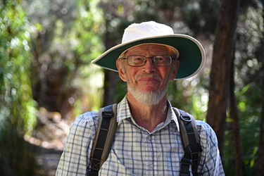 Ice house working bee