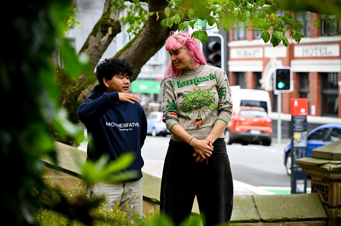 Hannah-Moloney-with-young-person.jpg Hannah-Moloney-with-young-person.jpg