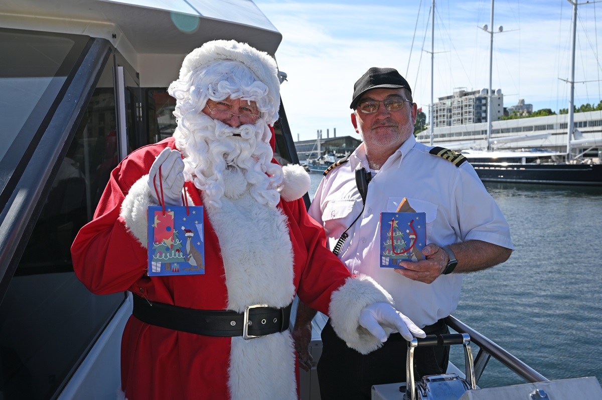 Extra Ferries and Shuttle Buses to Make Christmas in Hobart Easier for City of Hobart