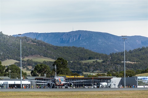 Hobart airport.jpg